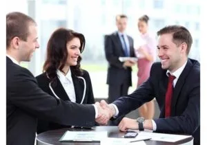 Mơ thấy đồng nghiệp đánh con gì? là điềm lành hay dữ?