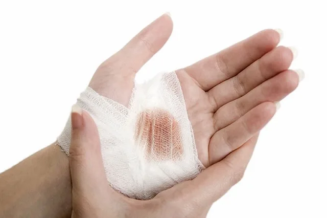 Mơ thấy bị thương đánh con gì? Là điềm báo hên hay xui?