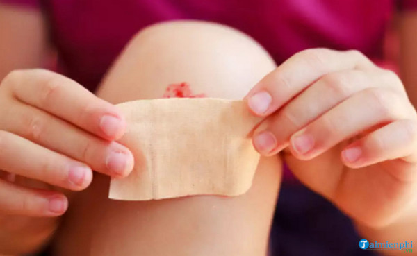 Mơ thấy chảy máu chân là điềm báo lành hay dữ? Đánh con lô nào may mắn?